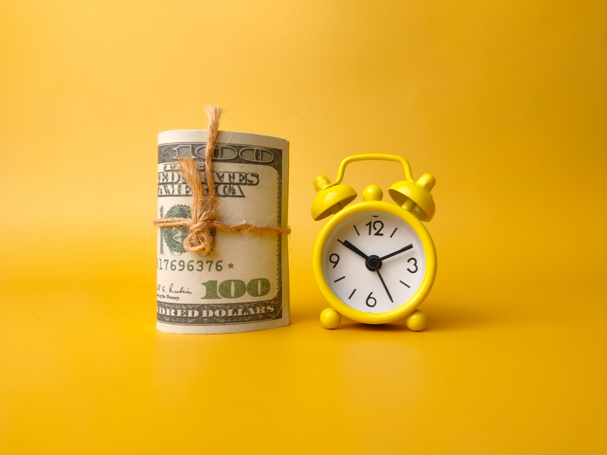 header blog image of money and clock to represent a money back guarentee